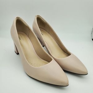 Clarks Collection Aubrie Sun Dusty Rose Pointed Toe Block Heel Pumps
